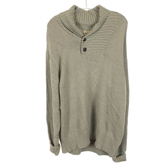 NWOT Size 2XL Bills Khakis Gray Cowl Neck Sweater